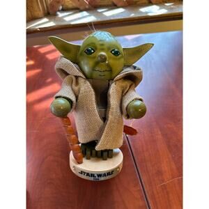 Yoda Steinback Nutcracker   -  Item S1890  -  New in box
